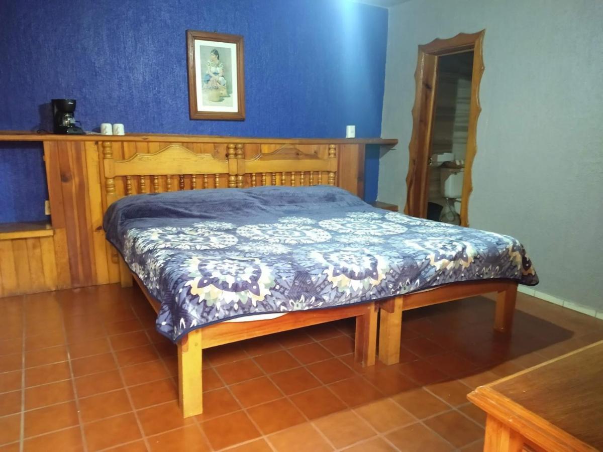 Hotel Plaza Мазамитла Экстерьер фото