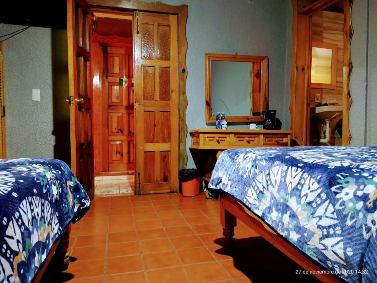 Hotel Plaza Мазамитла Экстерьер фото