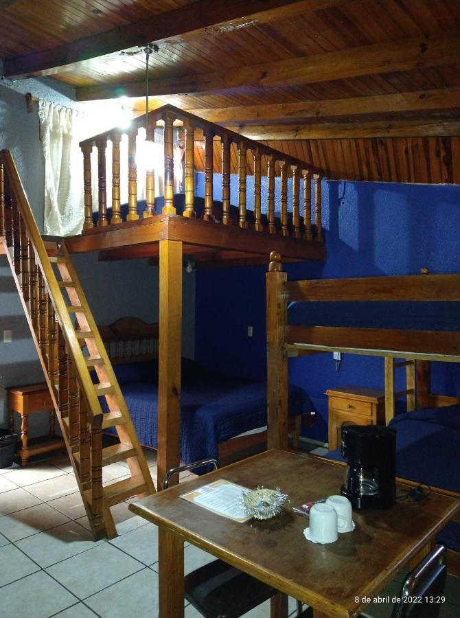 Hotel Plaza Мазамитла Экстерьер фото