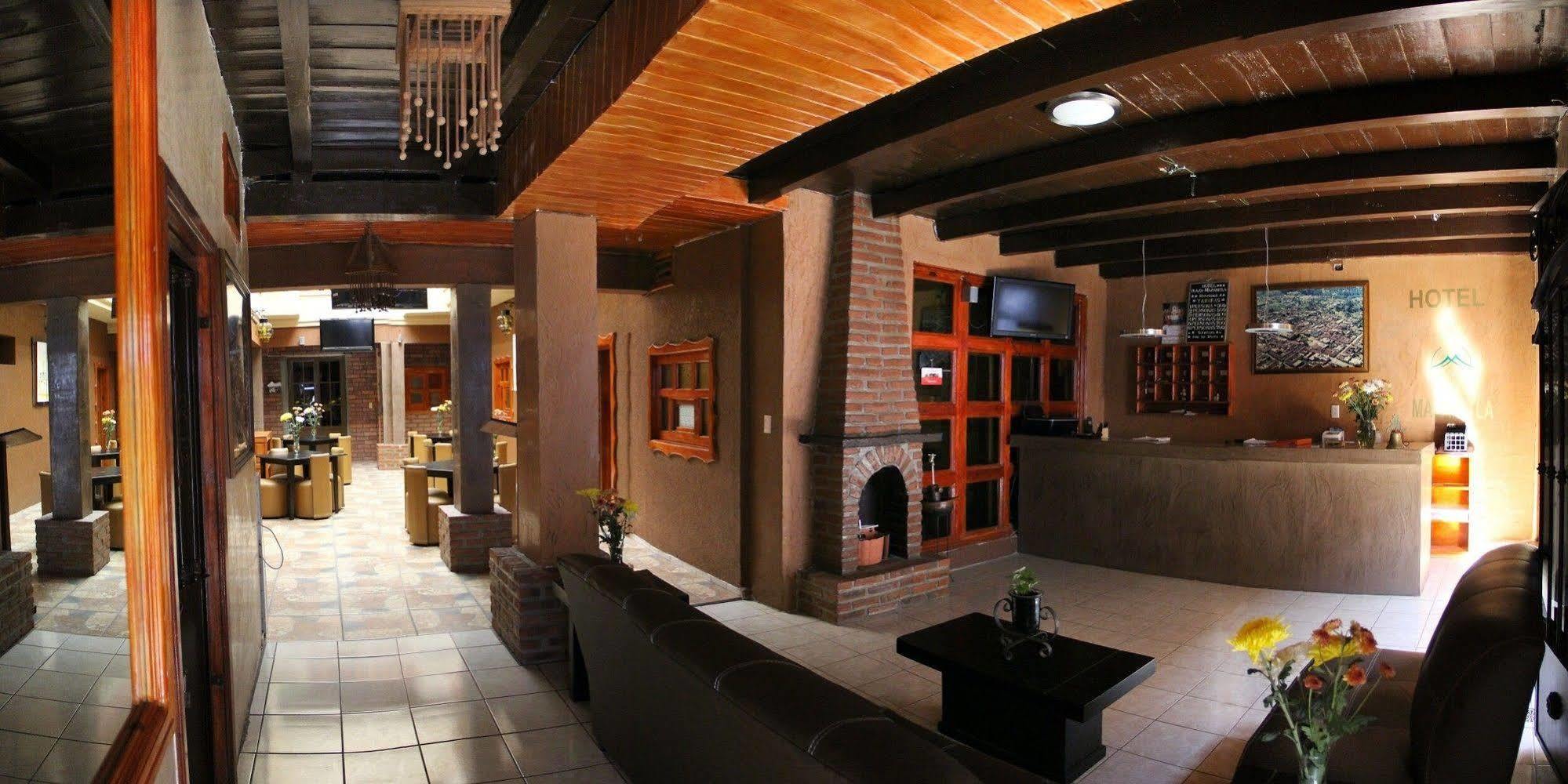 Hotel Plaza Мазамитла Экстерьер фото