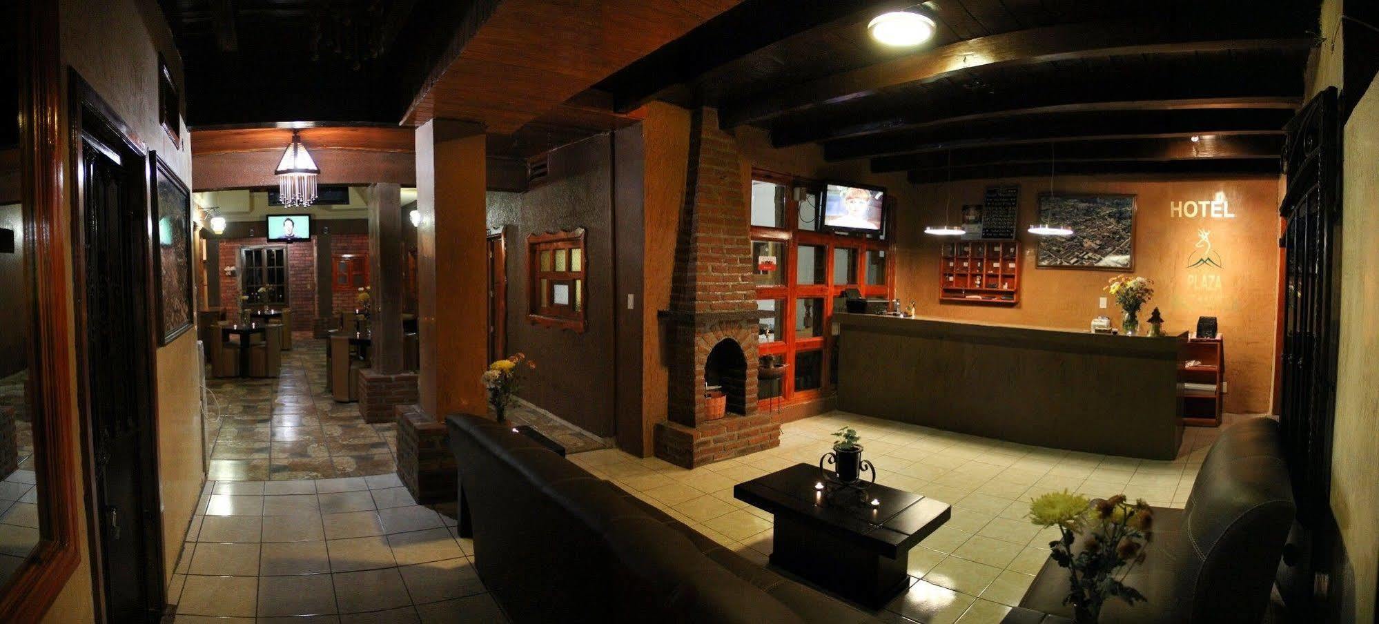 Hotel Plaza Мазамитла Экстерьер фото